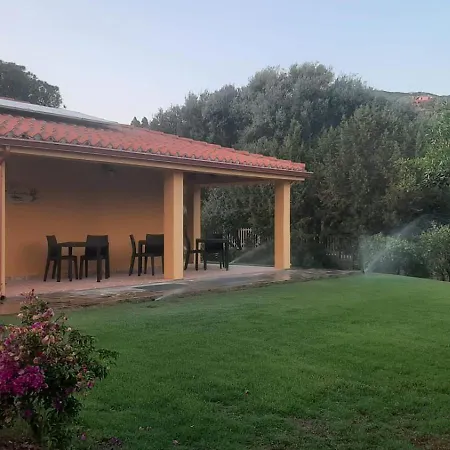 6 Posti Letto Con Giardino Vicino Al Mare Holiday home *