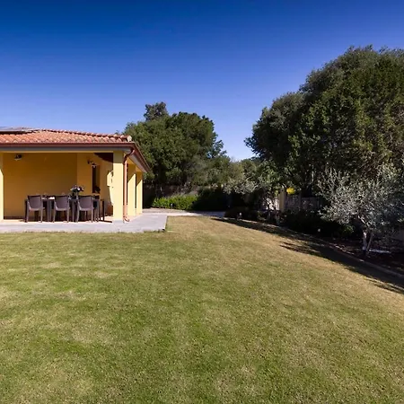 6 Posti Letto Con Giardino Vicino Al Mare Semesterbostad Capitana
