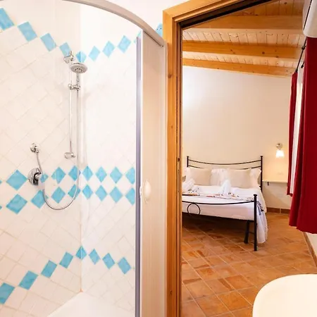 6 Posti Letto Con Giardino Vicino Al Mare