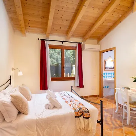 6 Posti Letto Con Giardino Vicino Al Mare * Capitana